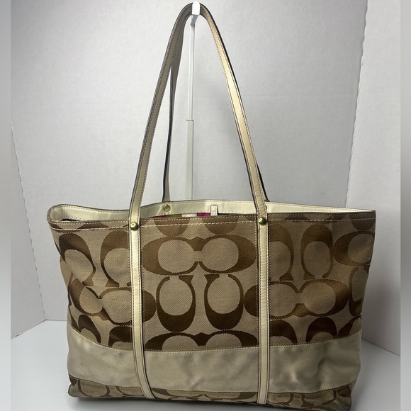 Coach Brown Signature Canvas Shoulder/ Tote Bag | PRELOVED!!!🤎🤎 - Picture 4 of 16